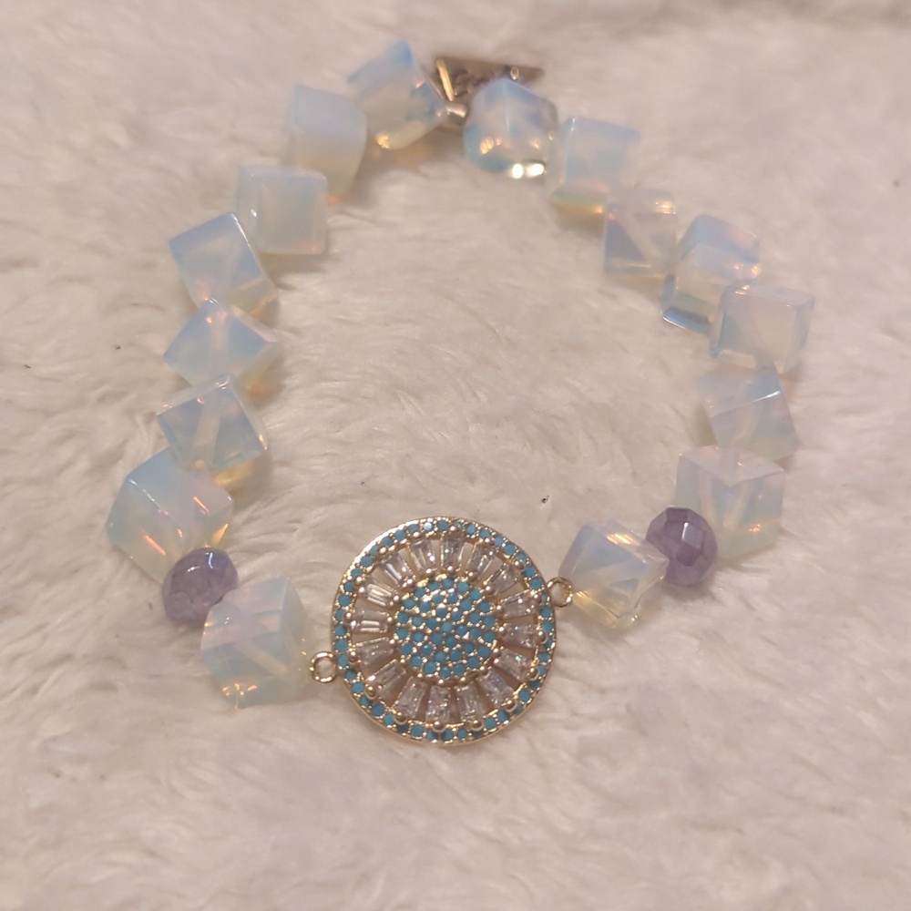 Erimish Blue Opalescent Beaded Bracelet with Gold Accent